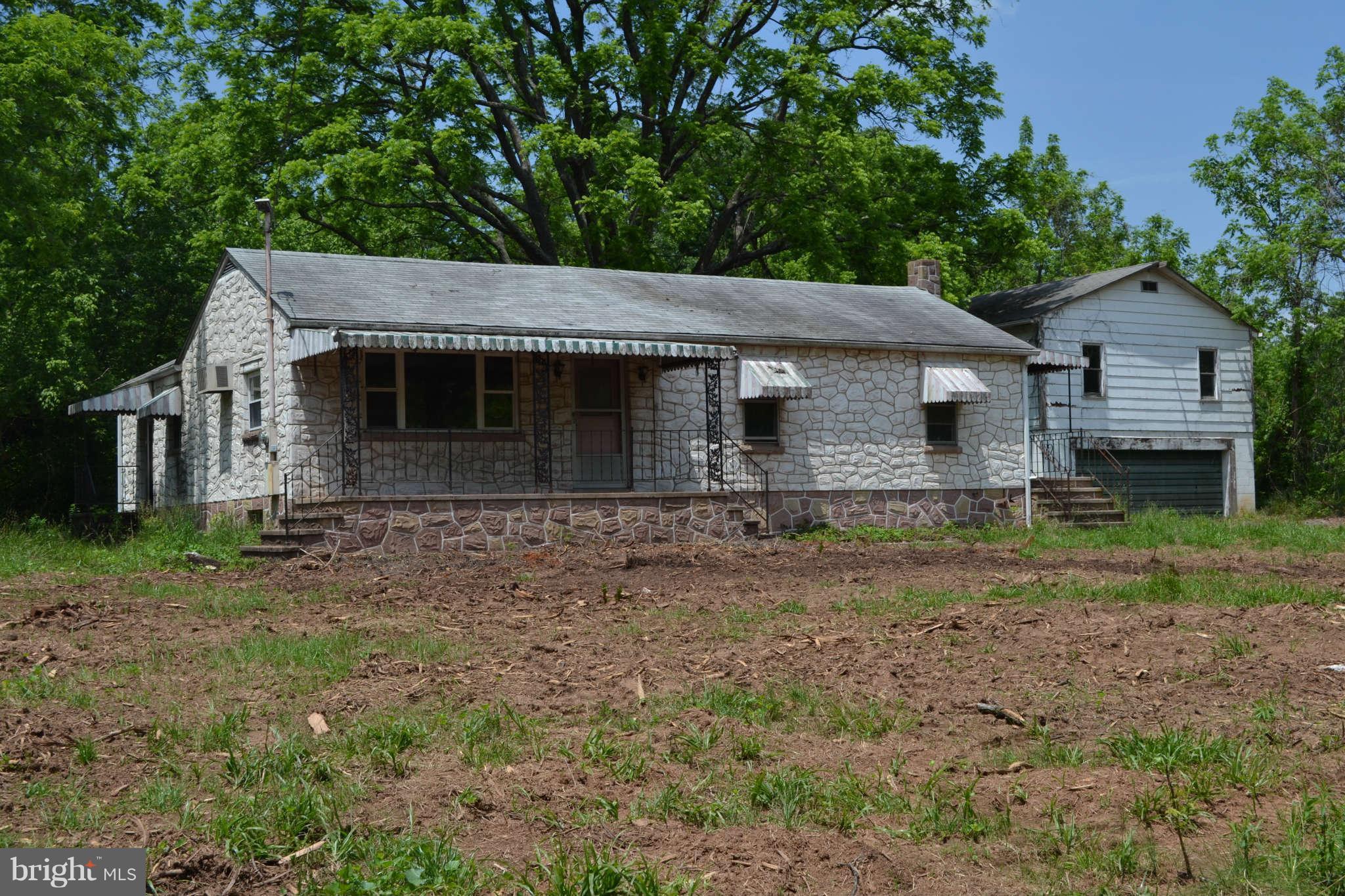 11712 Wilhide Road Thurmont, MD 21788 - Photo 4 of 5 Exterior (Front)