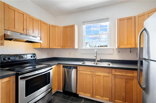 $1,800 | 1364 Constance Street, Unit 2, New Orleans, LA 70130