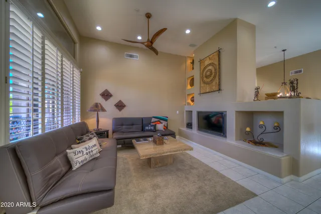 $8,000 | 32962 North 71st Street, Scottsdale, AZ 85266