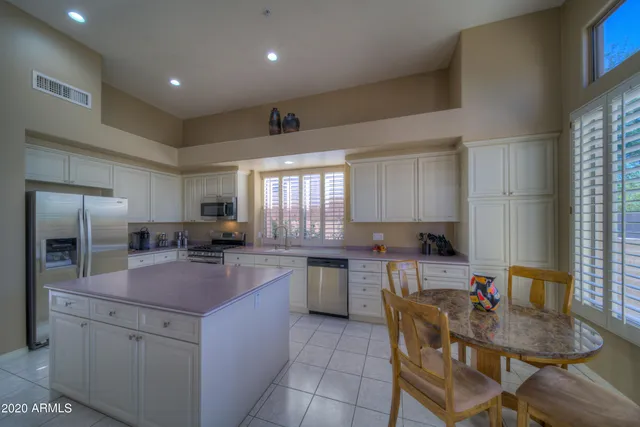 $8,000 | 32962 North 71st Street, Scottsdale, AZ 85266