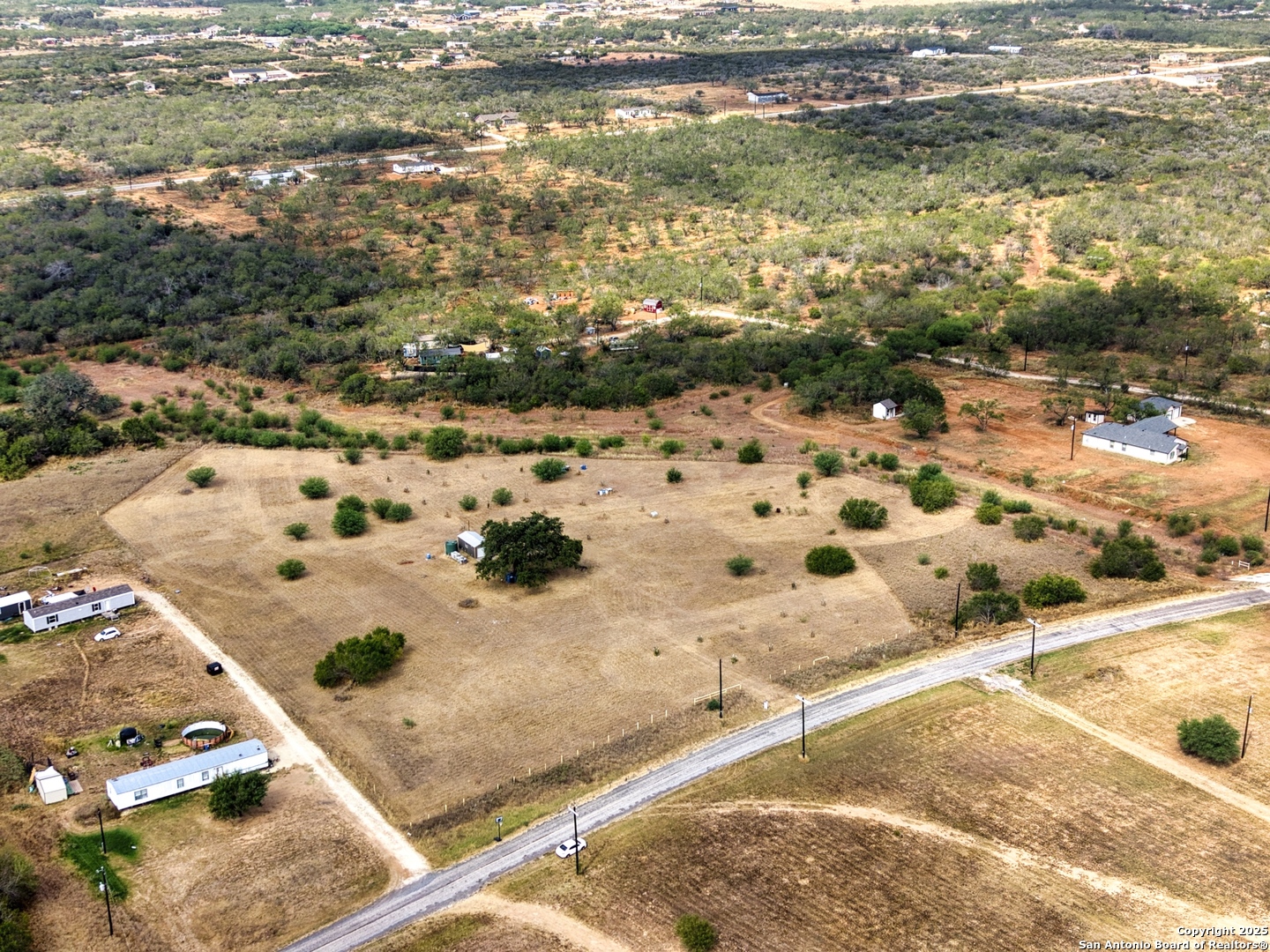 525 County Road 2645 Moore, TX 78057 - Photo 3 of 24