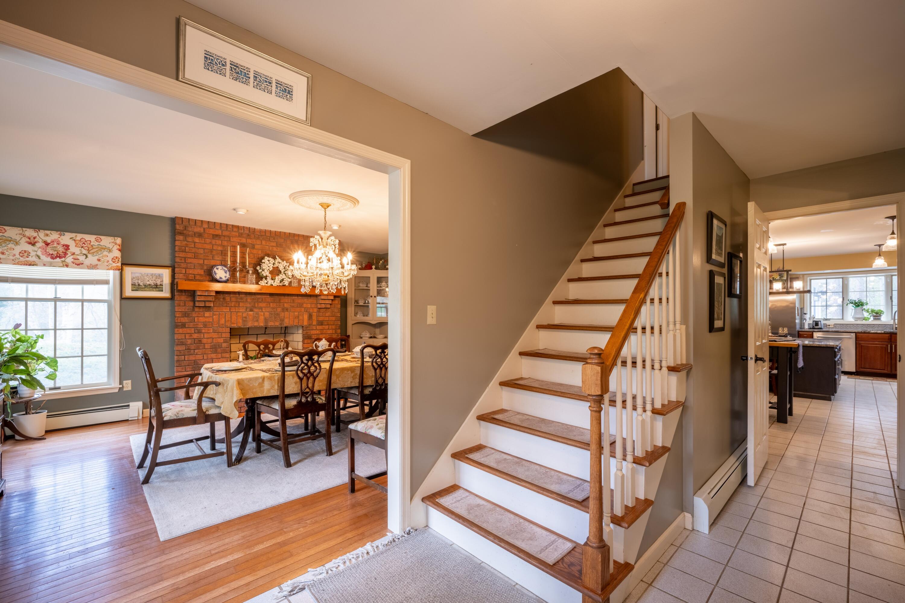 5 Summit Drive Peru, NY 12972 - Photo 8 of 57 Foyer