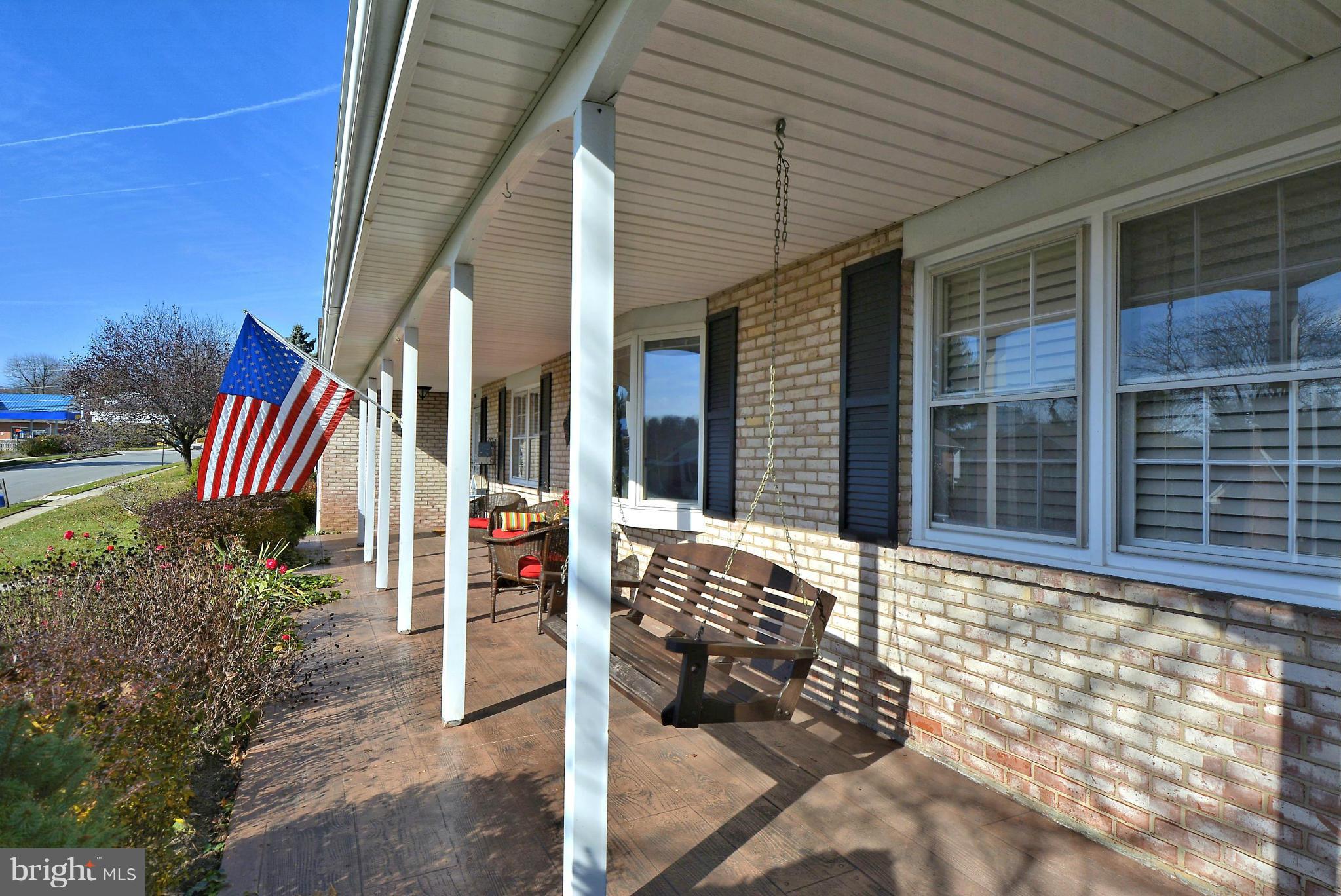 904 Breezewick Road Towson, MD 21286 - Photo 3 of 30 Inviting Front Porch