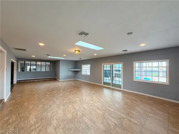 $3,795 | 2010 East Pebble Road, Las Vegas, NV 89123