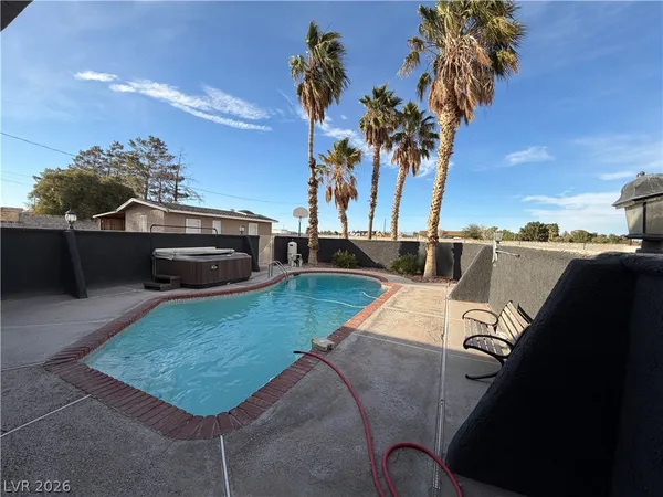 $3,795 | 2010 East Pebble Road, Las Vegas, NV 89123