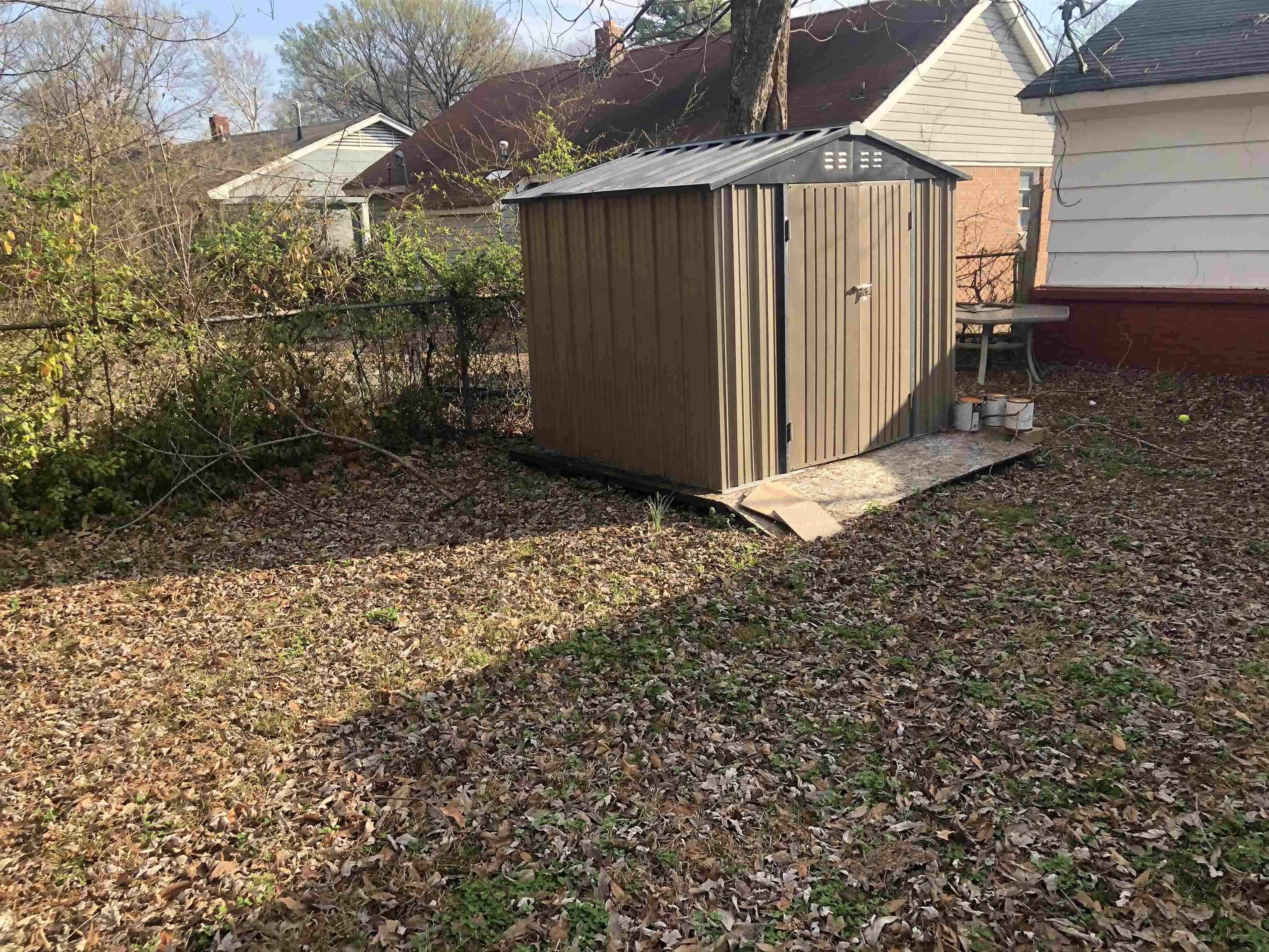 1563 Railton Road Memphis, TN 38111 - Photo 17 of 17 View of shed with a fenced backyard