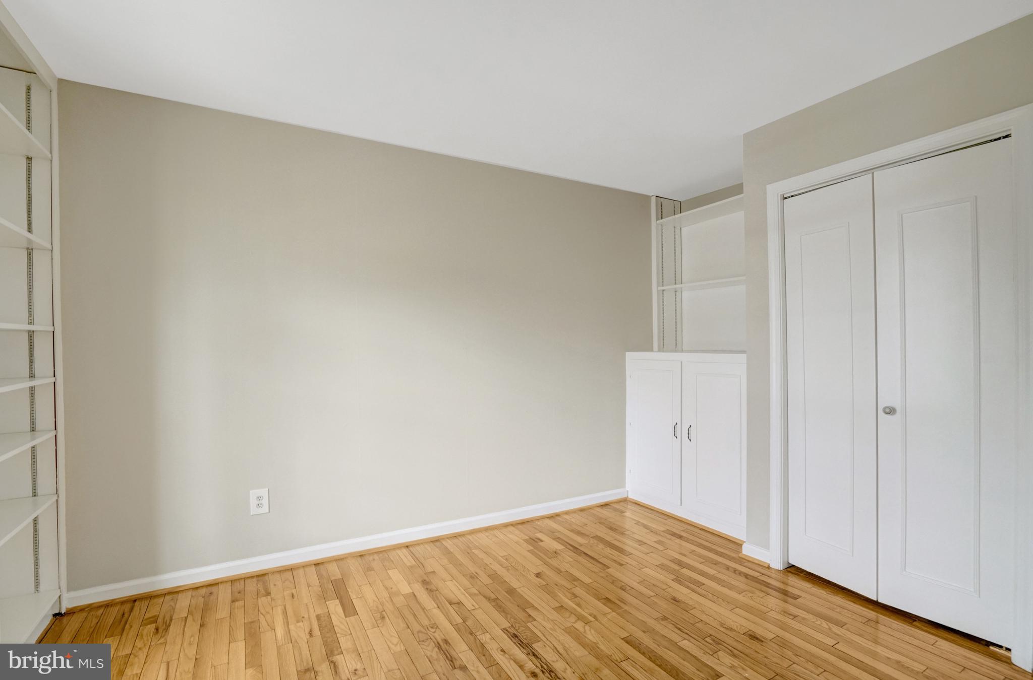 8523 Lakinhurst Lane Springfield, VA 22152 - Photo 13 of 76 Bedroom 4 off foyer