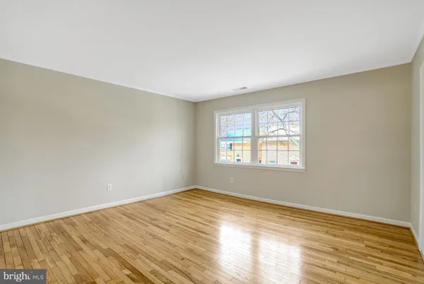 $715,500 | 8523 Lakinhurst Lane, Springfield, VA 22152