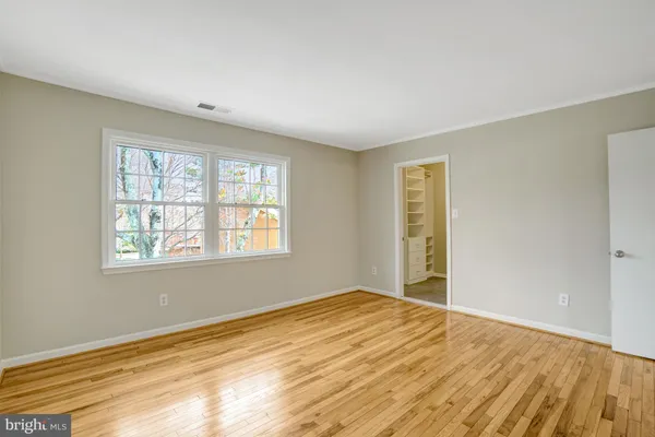 $715,500 | 8523 Lakinhurst Lane, Springfield, VA 22152