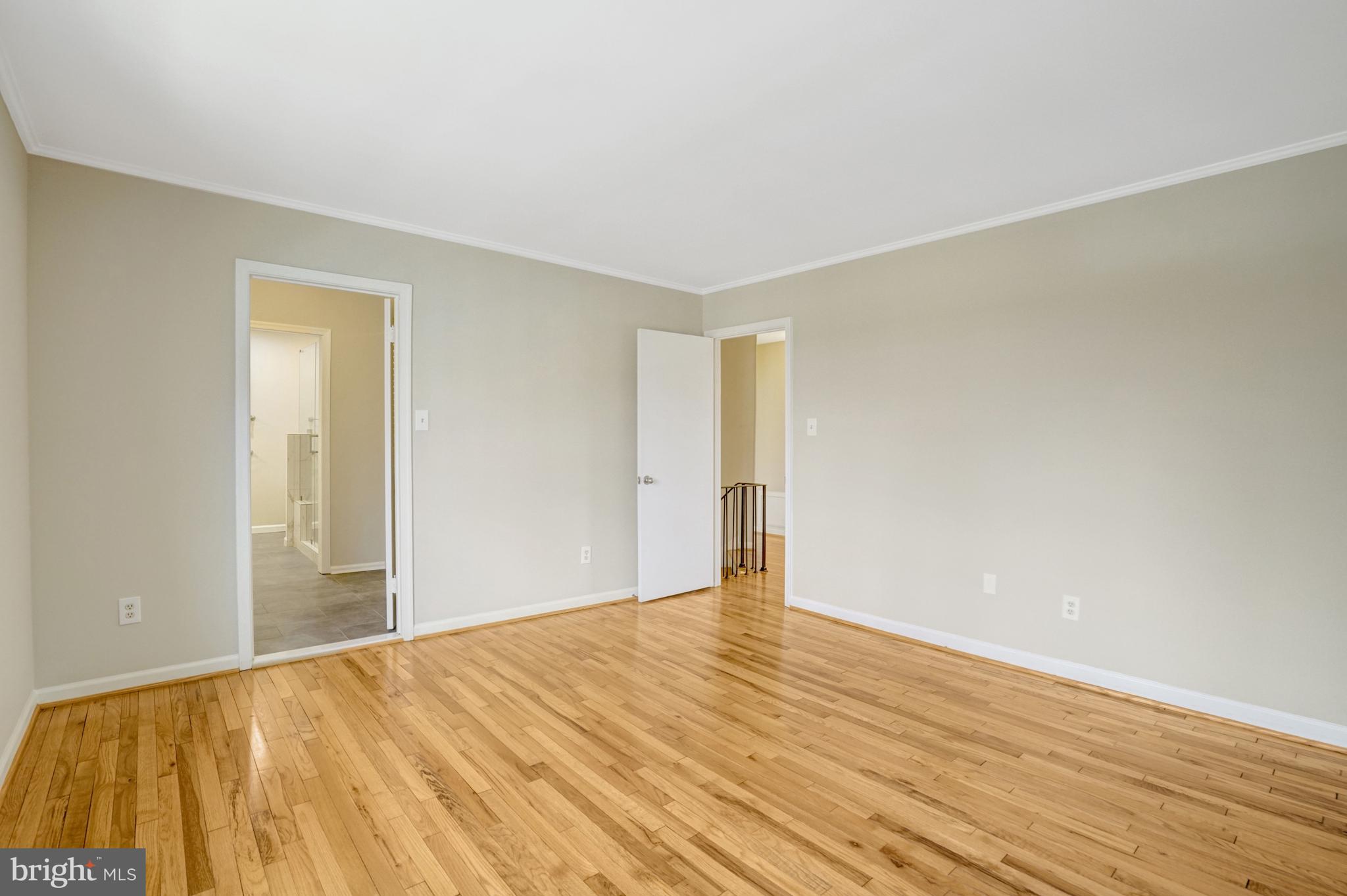 8523 Lakinhurst Lane Springfield, VA 22152 - Photo 30 of 76 Primary bedroom w/walk-thru closet & private bath