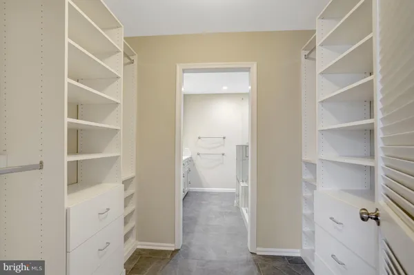 $715,500 | 8523 Lakinhurst Lane, Springfield, VA 22152