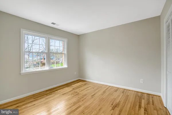 $715,500 | 8523 Lakinhurst Lane, Springfield, VA 22152