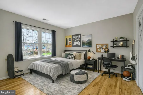 $715,500 | 8523 Lakinhurst Lane, Springfield, VA 22152