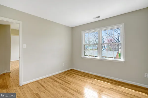 $715,500 | 8523 Lakinhurst Lane, Springfield, VA 22152