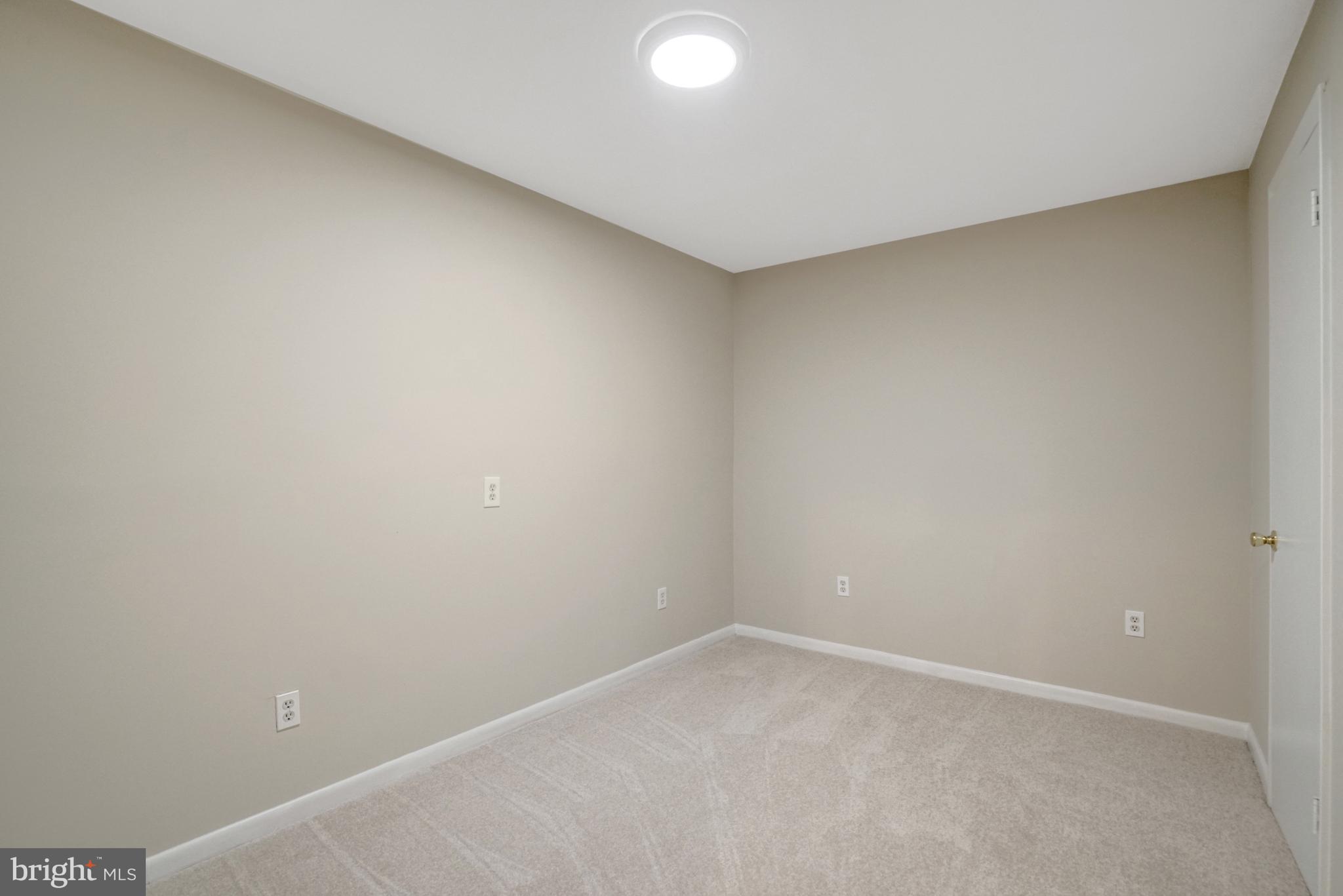 8523 Lakinhurst Lane Springfield, VA 22152 - Photo 46 of 76 Office