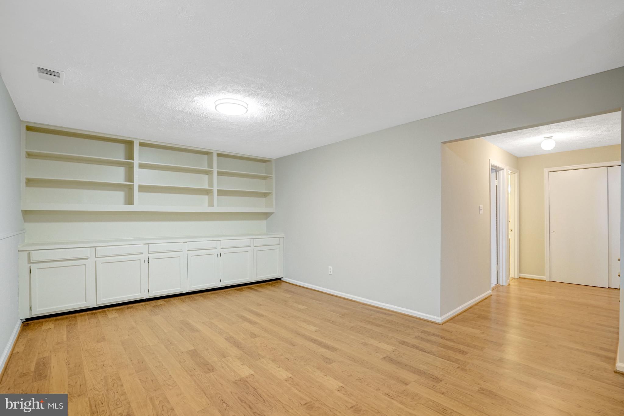8523 Lakinhurst Lane Springfield, VA 22152 - Photo 49 of 76 Family room w/ built-in cabinets