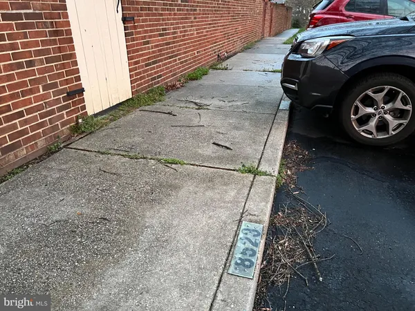 $715,500 | 8523 Lakinhurst Lane, Springfield, VA 22152