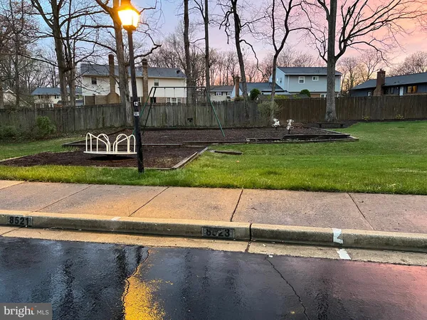 $715,500 | 8523 Lakinhurst Lane, Springfield, VA 22152