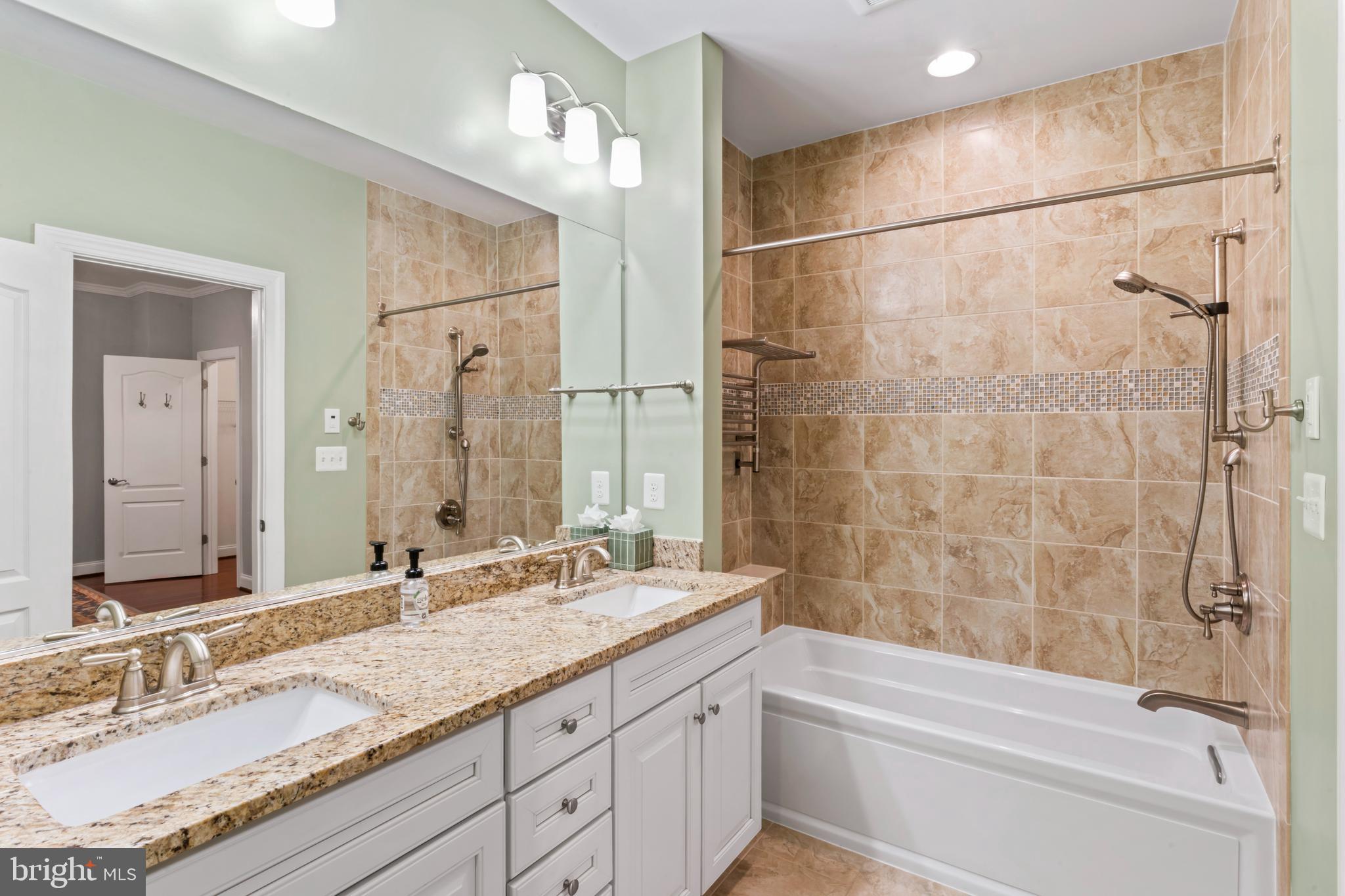 24 Maxwell Square Frederick, MD 21701 - Photo 13 of 55