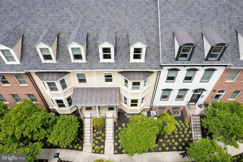 $650,000 | 24 Maxwell Square, Frederick, MD 21701