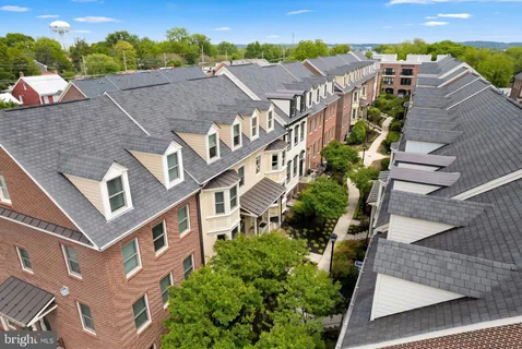 $650,000 | 24 Maxwell Square, Frederick, MD 21701