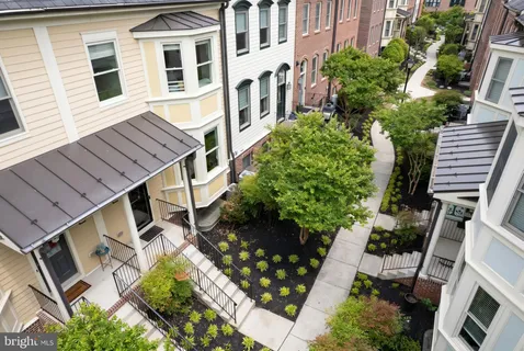 $650,000 | 24 Maxwell Square, Frederick, MD 21701