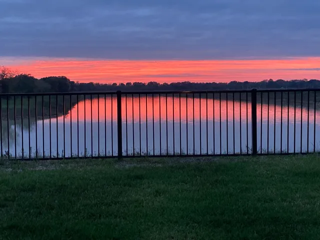 $3,000 | 6007 Marsh Lk Court, Katy, TX 77493