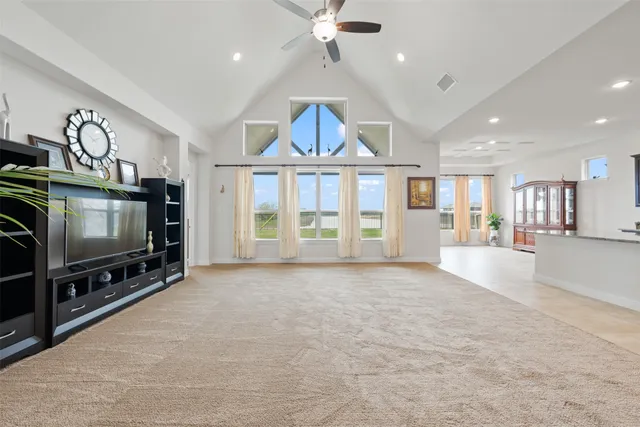 a view of livingroom with furniture