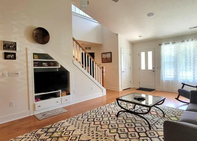 $369,900 | 913 Clark Street, Lowell, MI 49331