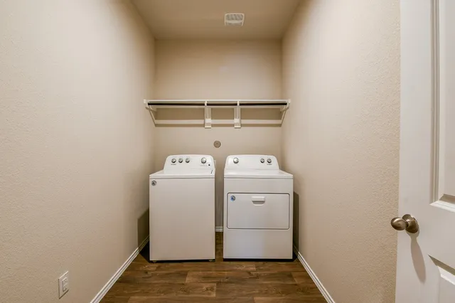 $1,895 | 16744 Lonely Pines Drive, Conroe, TX 77302