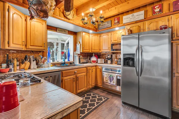 $749,900 | 7596 Wadding Drive, Onsted, MI 49265