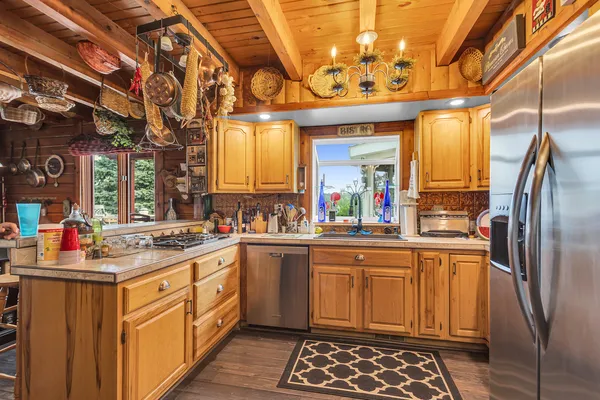 $749,900 | 7596 Wadding Drive, Onsted, MI 49265