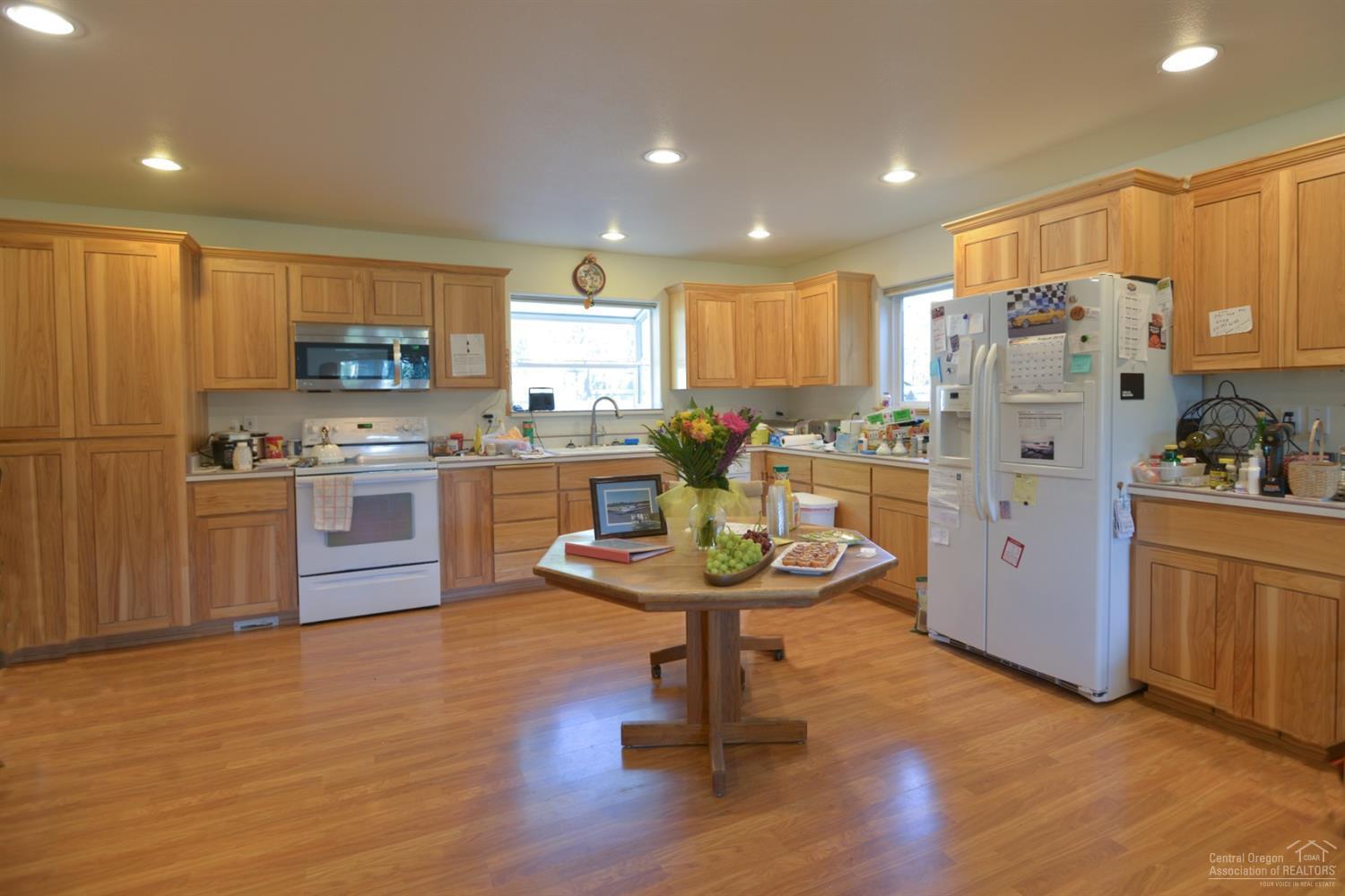 17049 Upland Road Bend, OR 97707 - Photo 9 of 13 Additional Photo