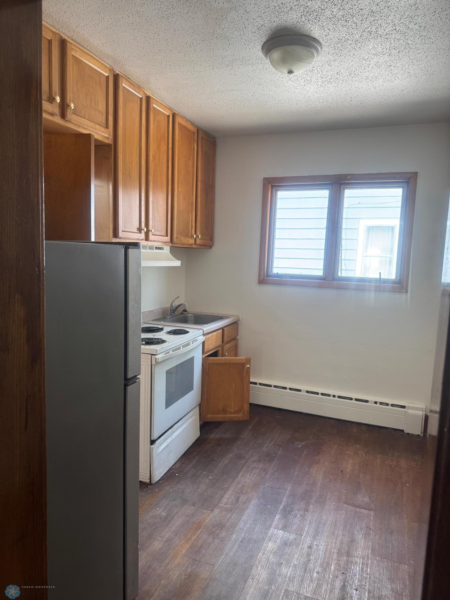 1109 10th Street North Fargo, ND 58102 - Photo 4 of 19