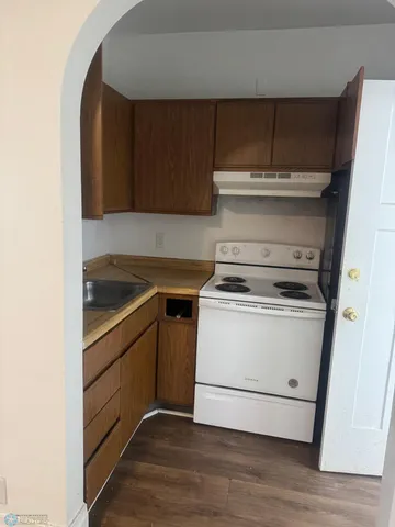 $210,000 | 1109 10th Street North, Fargo, ND 58102