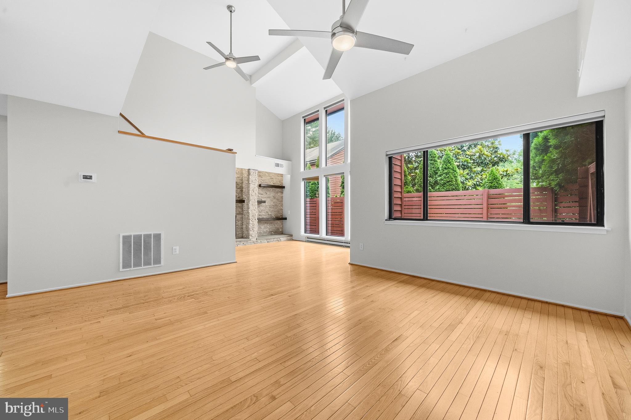 2105 South Bay Lane Reston, VA 20191 - Photo 23 of 71