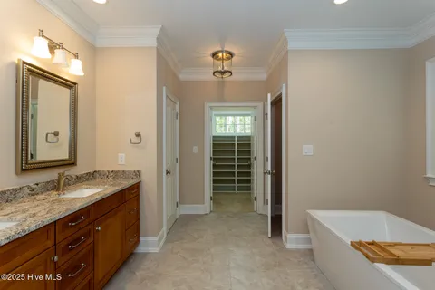 $995,000 | 9 Scots Glen Drive, Southern Pines, NC 28387