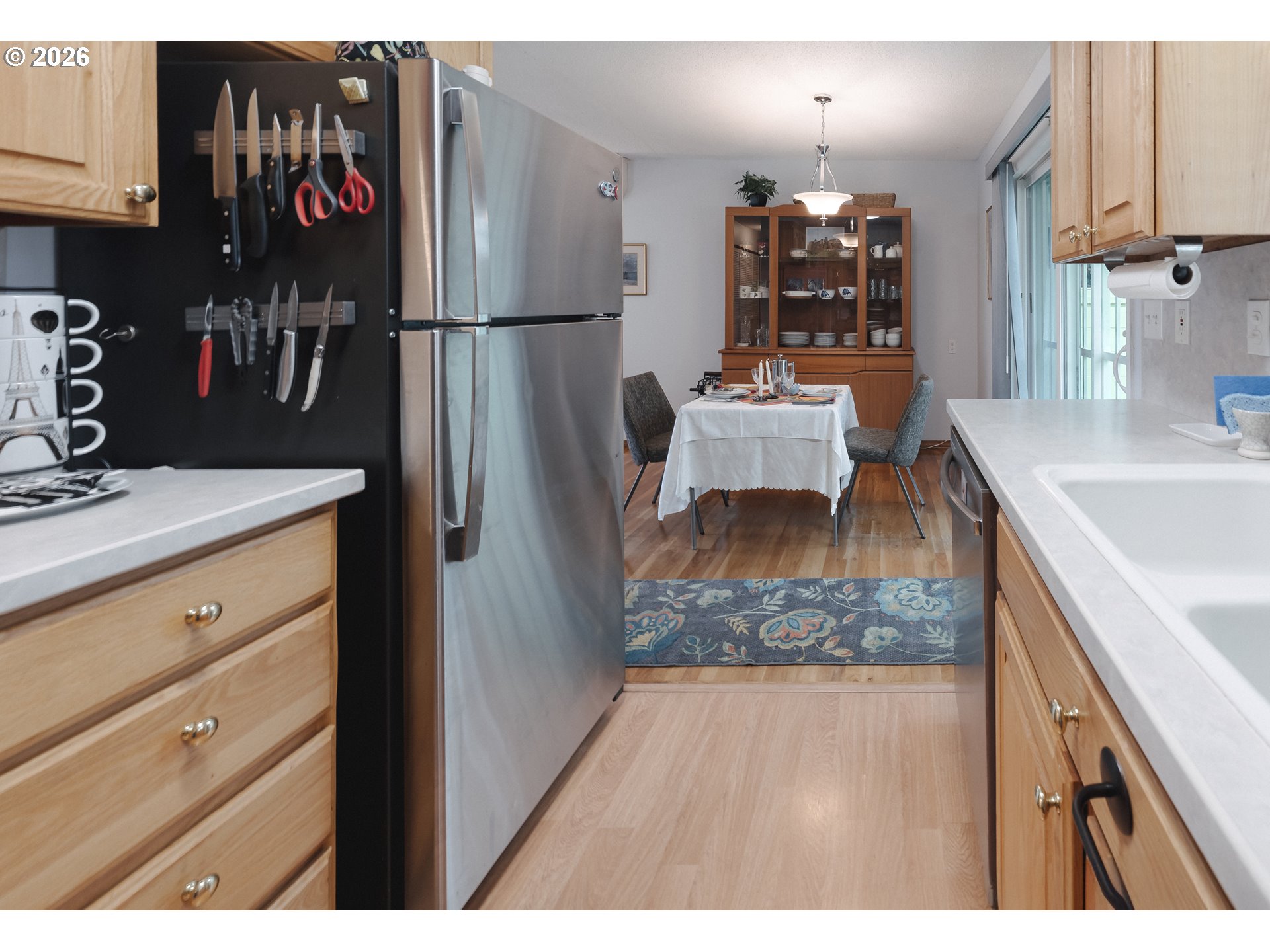 12550 Southeast Main Street Portland, OR 97233 - Photo 14 of 34 Kitchen/Dining Room