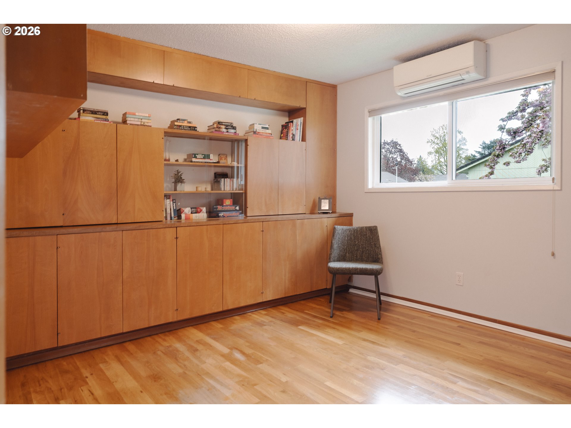 12550 Southeast Main Street Portland, OR 97233 - Photo 18 of 34 Bedroom