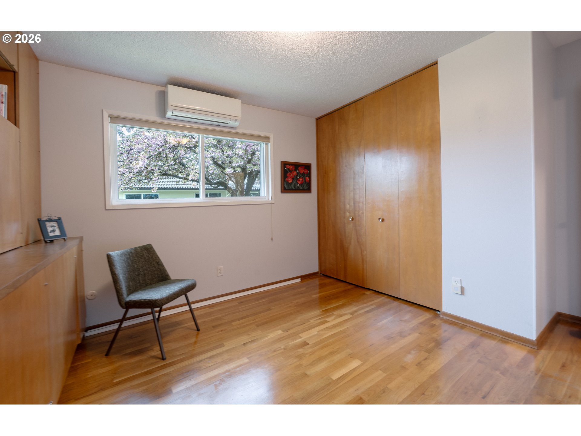 12550 Southeast Main Street Portland, OR 97233 - Photo 19 of 34 Bedroom