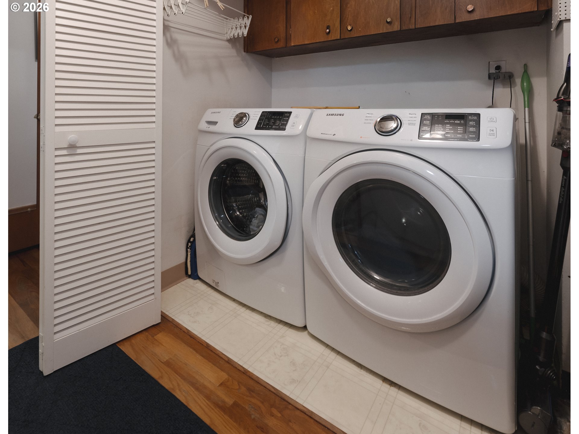 12550 Southeast Main Street Portland, OR 97233 - Photo 23 of 34 Utility Room