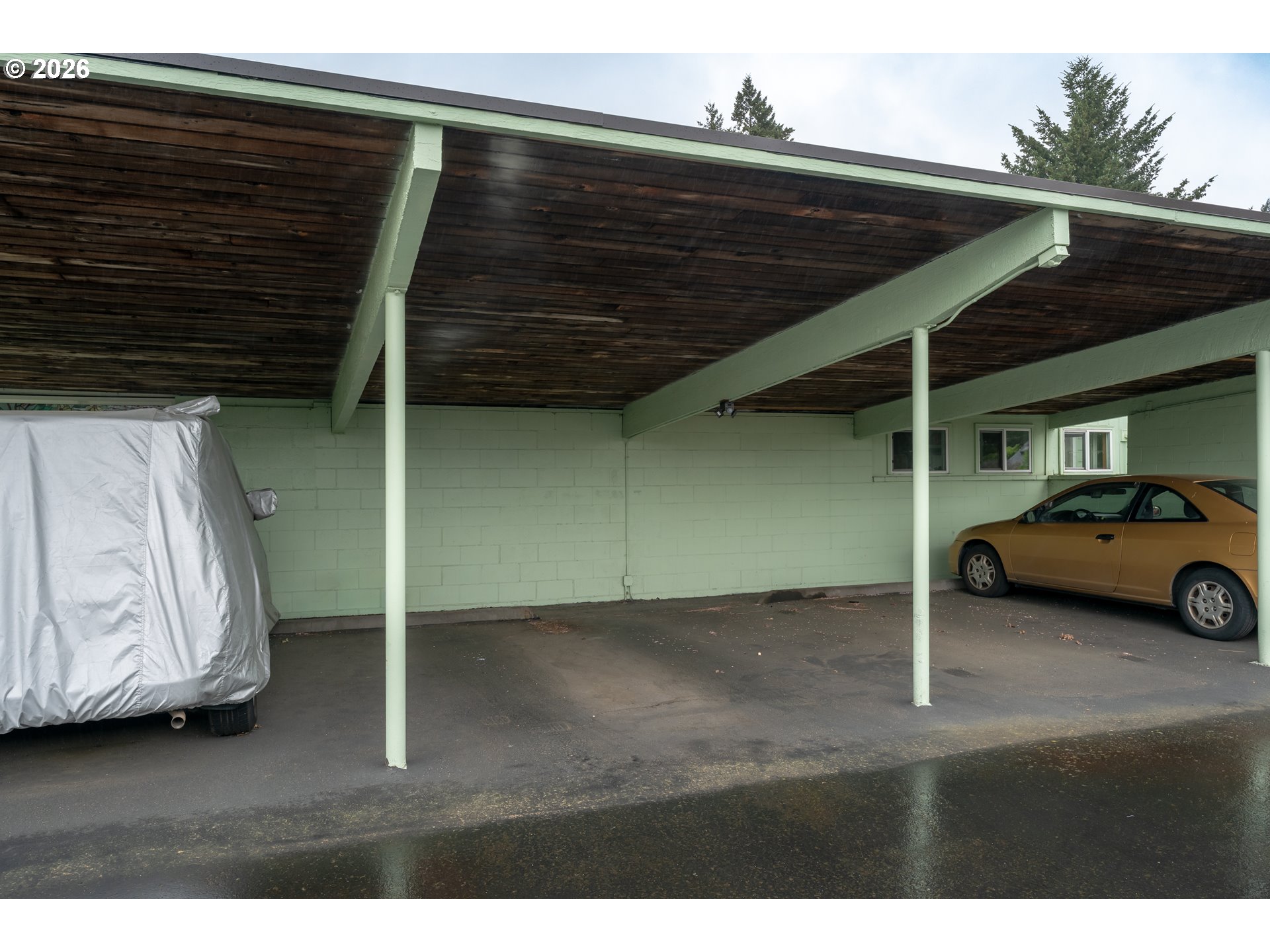 12550 Southeast Main Street Portland, OR 97233 - Photo 28 of 34 Carport