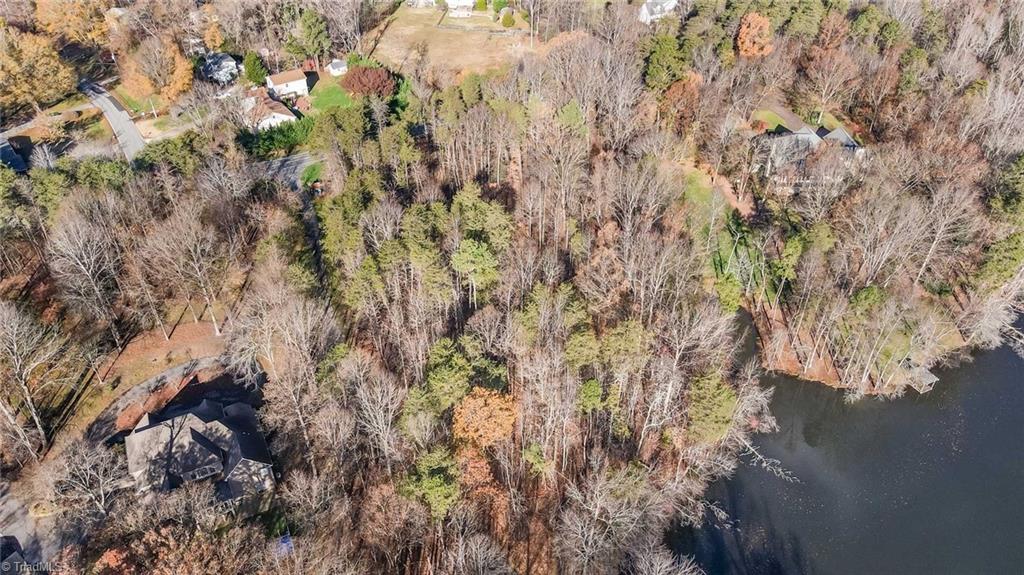 7202 Strawberry Road Summerfield, NC 27358 - Photo 11 of 13 Gallery Image 11