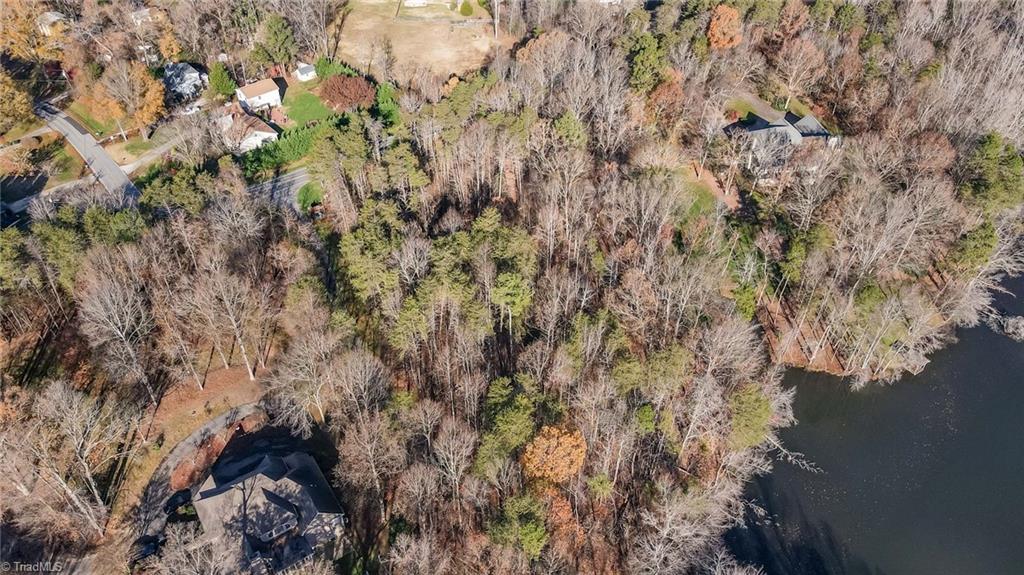 7202 Strawberry Road Summerfield, NC 27358 - Photo 10 of 13 Gallery Image 10