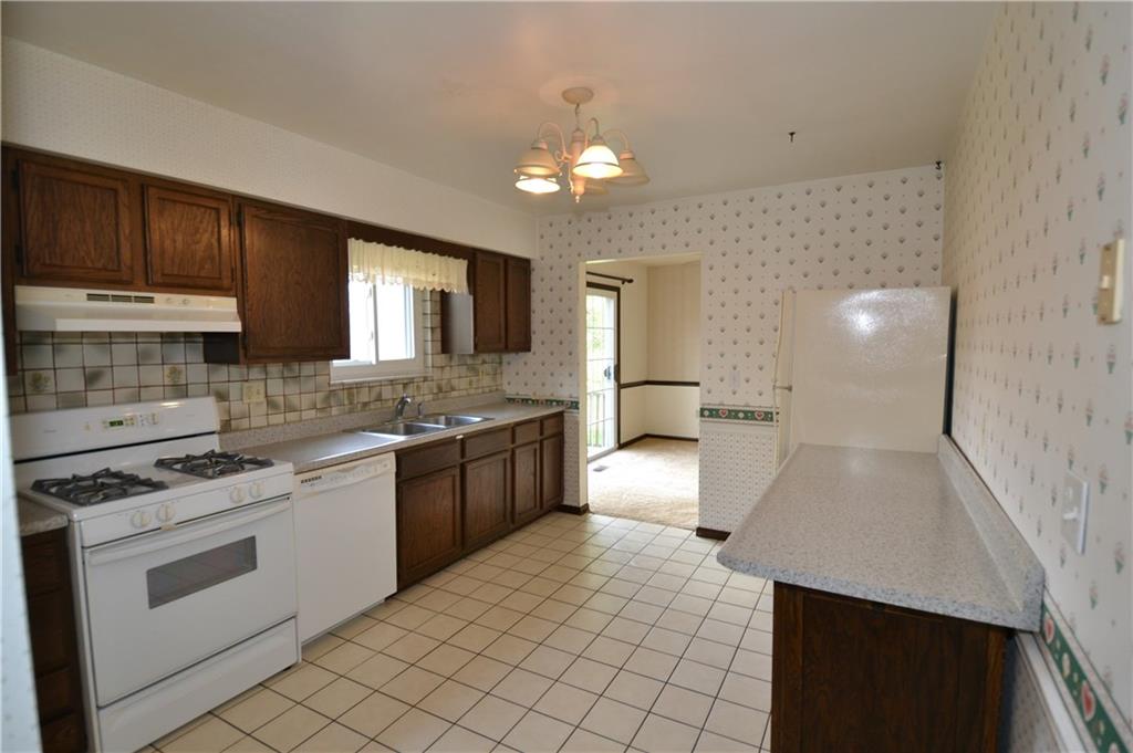 276 State Road Valencia, PA 16059 - Photo 6 of 13 Another view of the kitchen