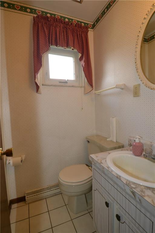 276 State Road Valencia, PA 16059 - Photo 7 of 13 Half bath on main floor