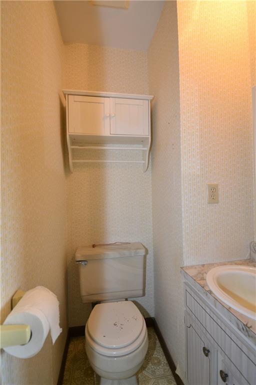 276 State Road Valencia, PA 16059 - Photo 9 of 13 Master Half Bath