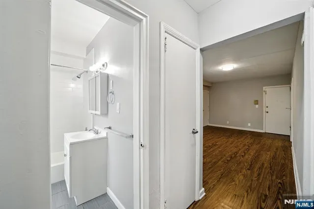 wooden floor in a en suite bathroom