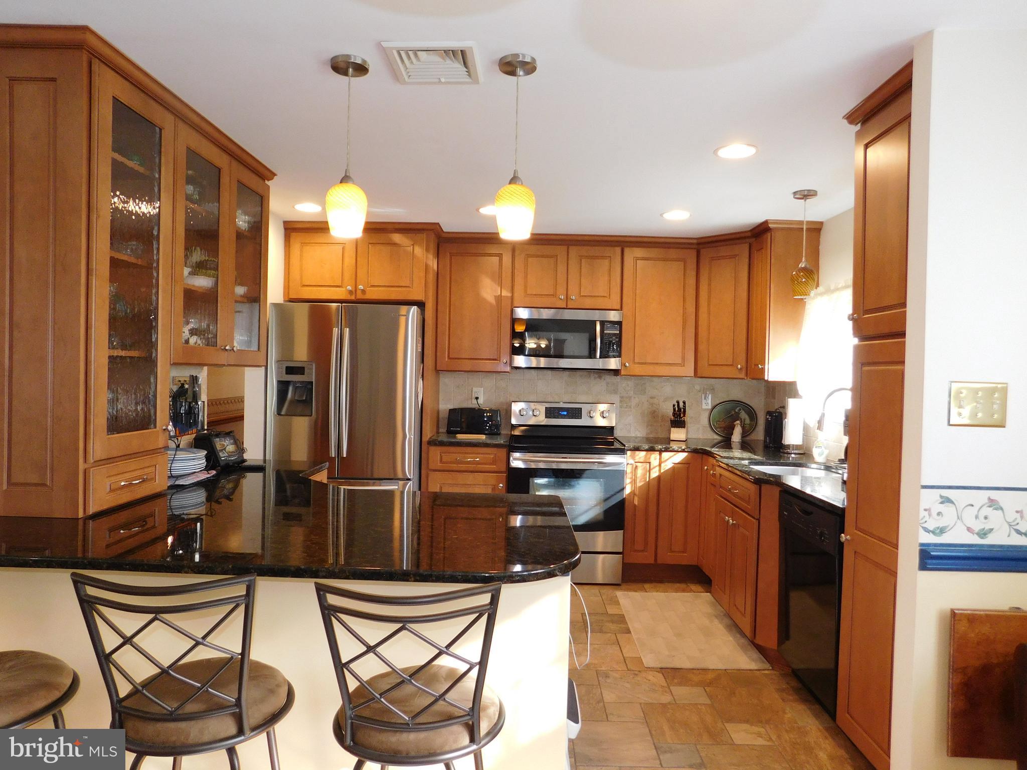 35 Stoopville Road Newtown, PA 18940 - Photo 5 of 78 Gourmet Kitchen
