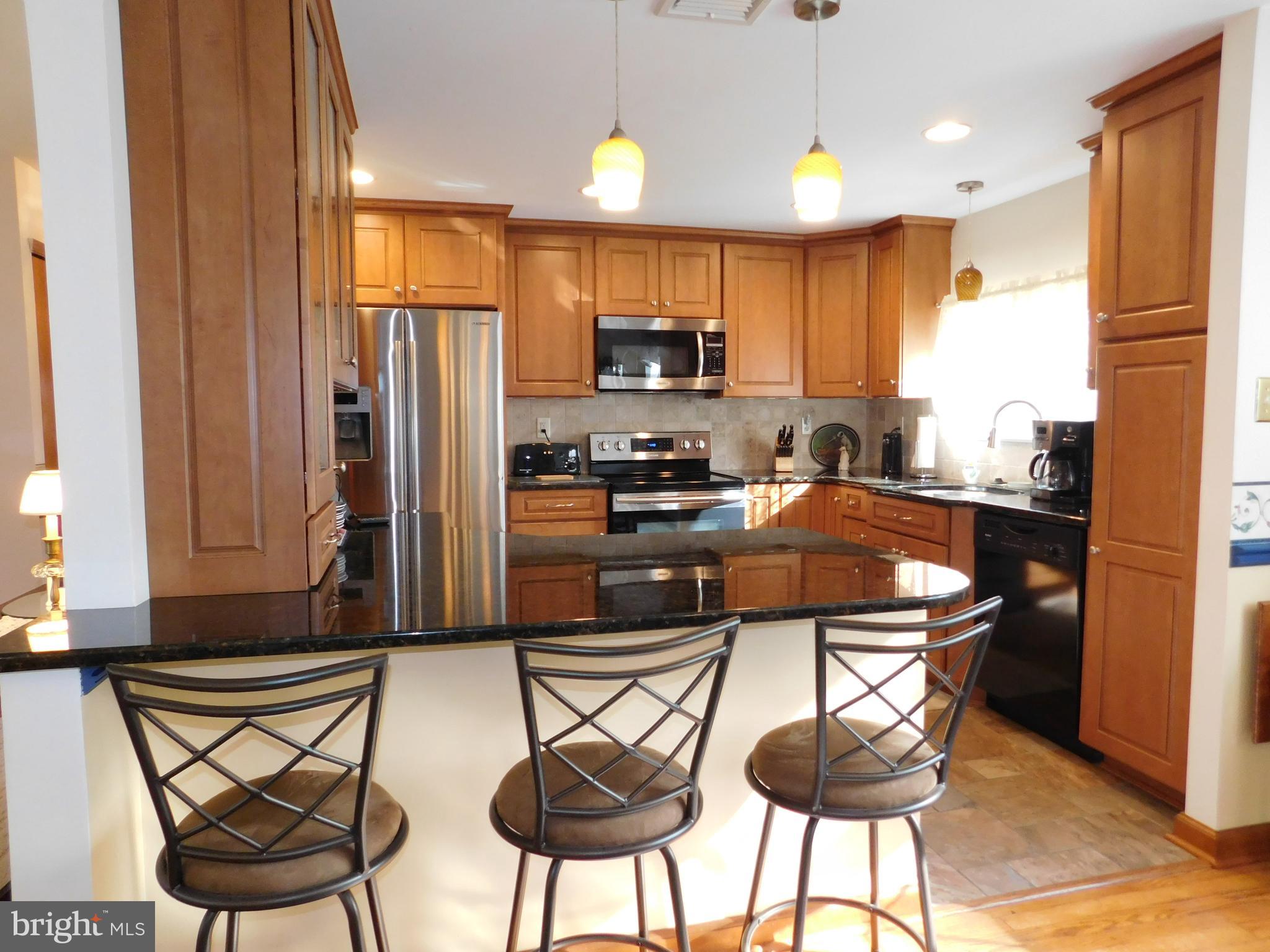 35 Stoopville Road Newtown, PA 18940 - Photo 7 of 78 Breakfast Bar